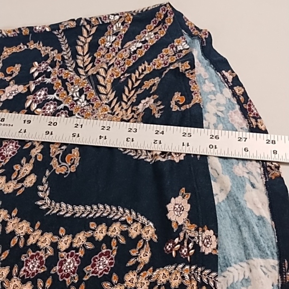 24/7 BOHO COTTAGECORE NAVY FLORAL PRINT, 3/4 SLEEVE, SOFT, TEE SHIRT TUNIC - Picture 5 of 7